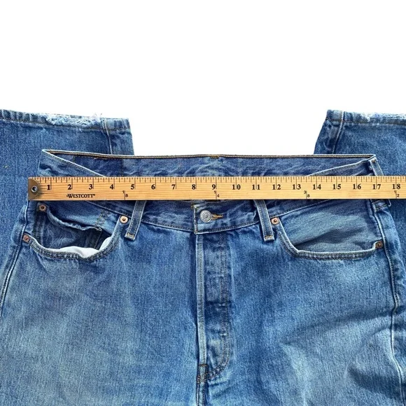 Levis 501 Straight Fit Denim Jeans 36 x 32 Stone Washed Blue Y2K Distressed - Picture 11 of 15